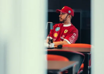 Lewis Hamilton faces ultimate pressure in 2026: who will crumble under F1’s spotlight?