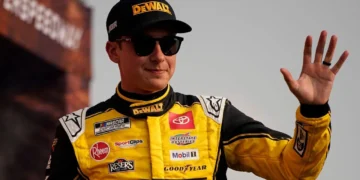 Christopher Bell triumphs at Chili Bowl: a heartfelt victory from his own shop!