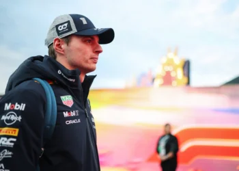 Max Verstappen’s manager claims Lando Norris squandered F1 title opportunity: a dramatic showdown revealed!