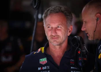 Christian Horner poised for explosive F1 comeback with Alpine: racing world on high alert!