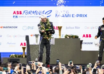 Mitch Evans shatters Formula E wins record with thrilling triumph at Miami E-Prix
