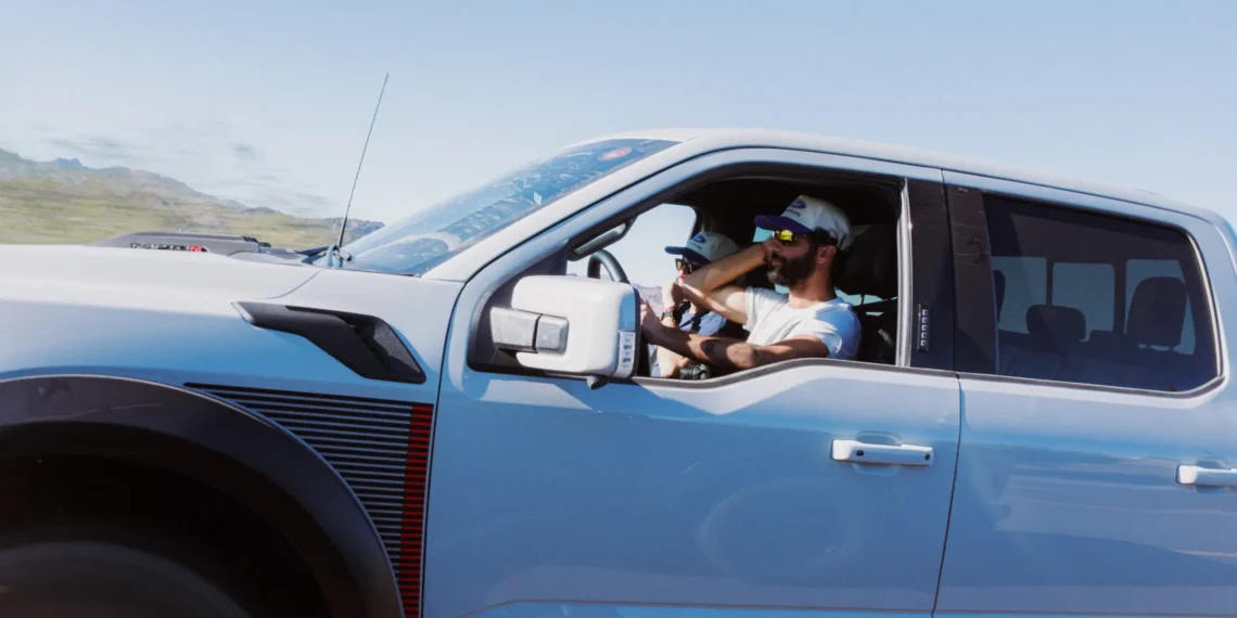 VIDEO – Daniel Ricciardo unleashes thrilling 2026 Enchanté x Ford Racing collaboration: prepare for excitement!