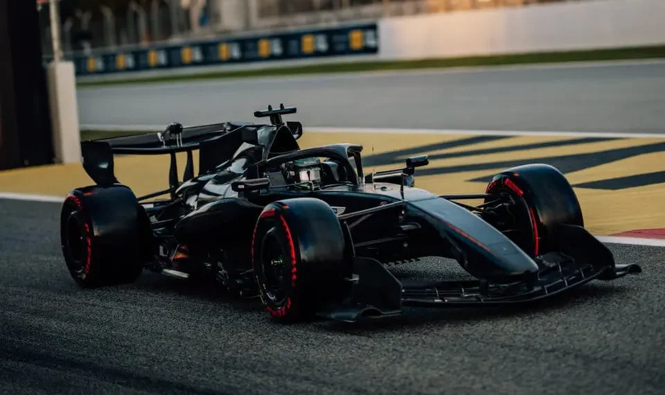 Fernando Alonso ignites Aston Martin’s comeback with blistering pace at Barcelona F1 test