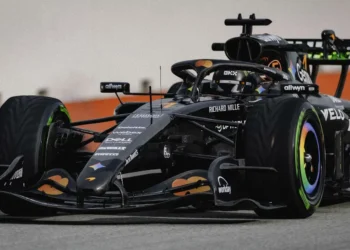 F1 shakedown in Barcelona heats up: teams clash while secrets of speed unravel