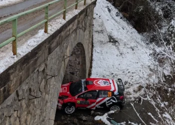 VIDEO – Pablo Sarrazin crashes from the bridge