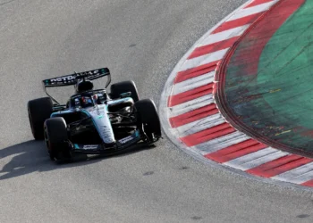 Mercedes Dominates Barcelona F1 Pre-Season Test: Kimi Antonelli Sets Fiery Fastest Lap!