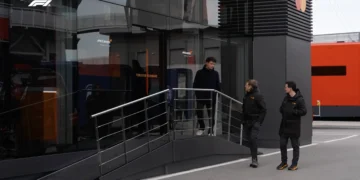 VIDEO – McLaren makes stunning comeback with 2026 F1 car debut at Barcelona test: a new era begins!