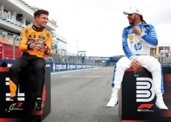 Lando Norris praises Lewis Hamilton: epic F1 battles await in 2026 showdown!