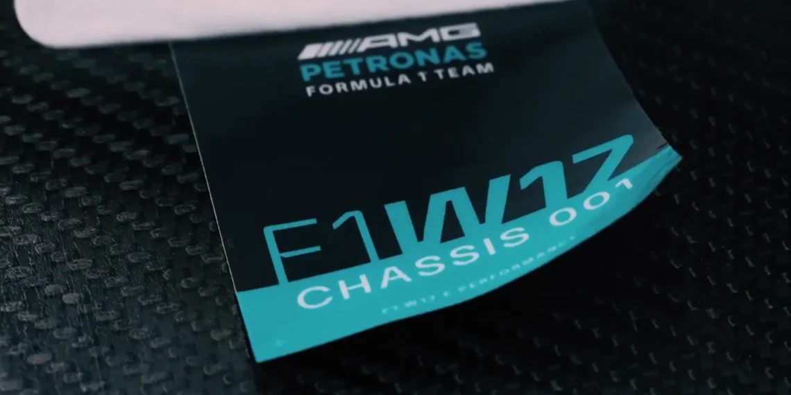 VIDEO – Mercedes reveals groundbreaking W17 livery: don’t miss the thrilling launch event details!