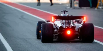 Oscar Piastri shatters expectations with blazing speed at F1 Barcelona testing session