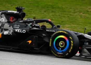 McLaren faces crushing setback in Barcelona: rivals set astonishingly high bar in F1 testing