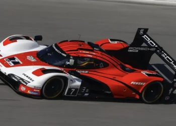 Porsche Penske triumphs at Daytona 24 Hours: a thrilling battle for victory unfolds