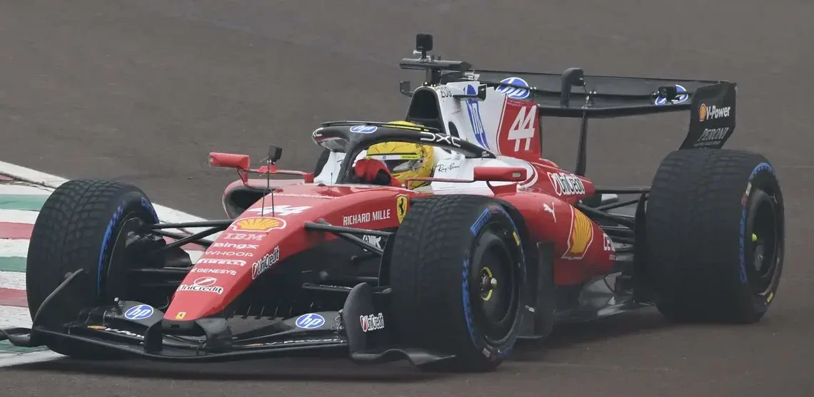 VIDEO – Lewis Hamilton shocks fans as new Ferrari F1 car halts on track during debut run