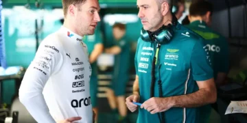 Stoffel Vandoorne hints at thrilling Aston Martin future: contract talks spark excitement!