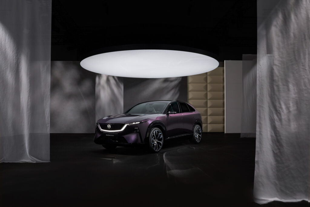 Novo SUV 100% elétrico: Mazda CX-6e no verão desde €49 000