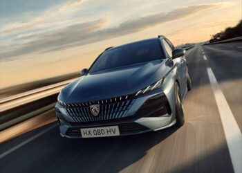 Vendas de automóveis novos crescem 7,3% em Portugal em 2025