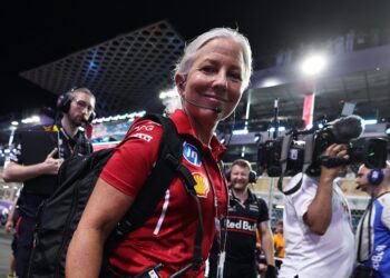 Lewis Hamilton faces shocking coaching shakeup: Angela Cullen’s surprising decision revealed!