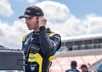 Alexander Rossi dominates morning session at IndyCar testing: a blazing start at Phoenix