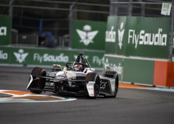 Mitch Evans conquers Miami E-Prix but faces critical dry performance dilemma after record victory