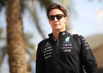 George Russell urges F1 fans to embrace bold 2026 rules: a new era of racing excitement!