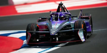 Pascal Wehrlein claims stunning victory at Jeddah E-Prix, seizing Formula E points lead!