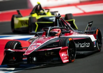 Edoardo Mortara claims stunning pole position at Jeddah E-Prix: Mahindra’s triumphant return!