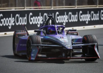 Pascal Wehrlein seizes lead in thrilling 2026 Formula E championship after electrifying Jeddah E-Prix
