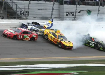 Riley Herbst battles chaos at Daytona 500: a wild finish that defines his drive