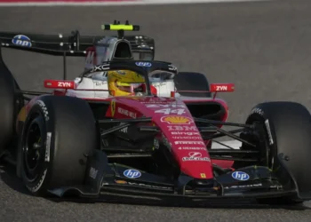 Lewis Hamilton’s epic battle for an 8th title: the hidden threat from within Ferrari