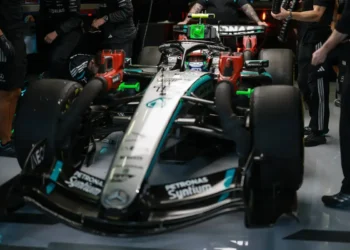 Kimi Antonelli’s Mercedes reliability nightmare sparks red flag chaos during crucial F1 testing showdown