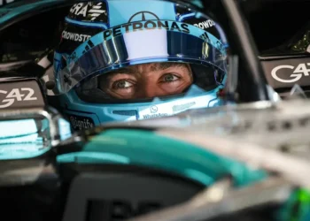 George Russell sounds alarm over Lewis Hamilton’s explosive Ferrari starts ahead of 2026 F1 season