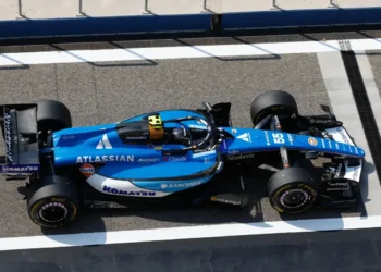 Williams F1 team battles performance struggles despite impressive mileage at Bahrain test