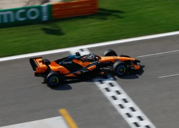 Oscar Piastri sparks hope for McLaren: can he conquer his hometown race in Melbourne?