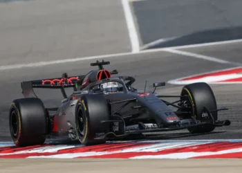 Audi revolutionizes F1 aerodynamics with daring Alpine-inspired rear wing for 2026 season