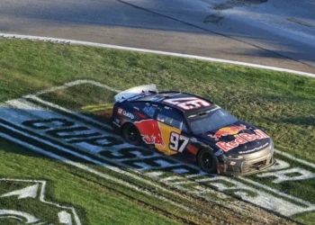 Shane van Gisbergen defies odds with stunning sixth-place finish at NASCAR Cup showdown