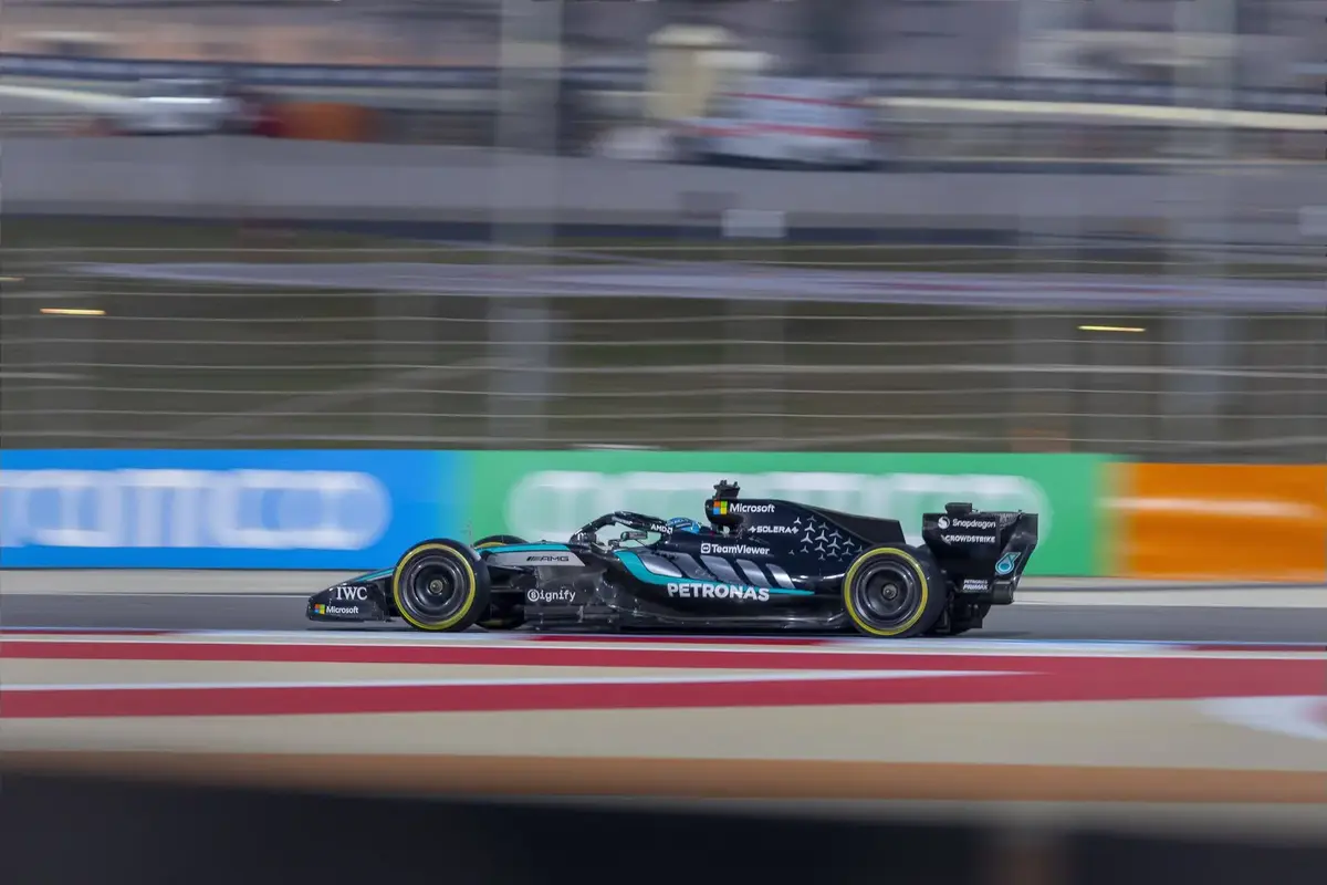 Escândalo do motor da Mercedes explode: compromisso chocante reformula regulamentos da unidade de potência até 1 de junho!