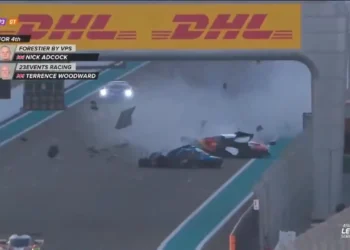 VIDEO – Red Flag After Massive Impact: Both Drivers Walk Away From Scary High-Speed Crash