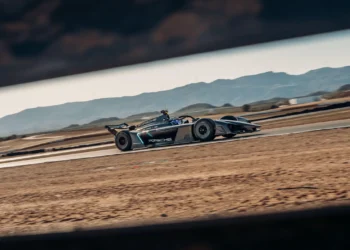 Porsche unleashes groundbreaking Gen4 Formula E revolution: the future of racing is here!