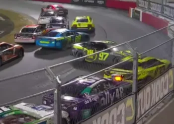 VIDEO – NASCAR Cup Clash chaos: officiating blunders spark outrage among teams and fans alike