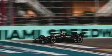 Mick Schumacher thrill-seeks in rookie IndyCar test: first oval laps ignite excitement!