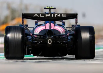 Alpine’s audacious 2026 F1 rear wing gamble sparks nerves and curiosity in racing world