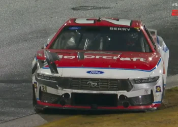 Josh Berry triumphs in thrilling Last Chance Qualifier to secure Clash spot at Bowman Gray