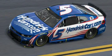 Kyle Larson dominates Clash qualifying at Bowman Gray: a thrilling showdown for pole position