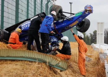 VIDEO – Williams driver survives shocking Suzuka crash: miraculous escape from near-fatal accident