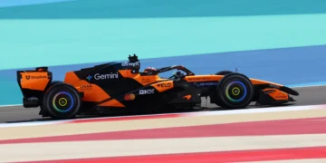 Oscar Piastri declares war on Mercedes: McLaren’s strategy to conquer F1 2026 revealed!