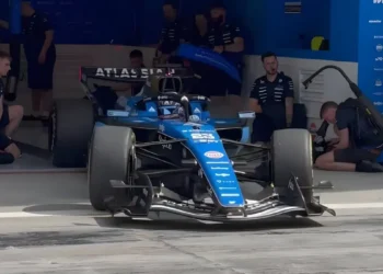 VIDEO – Williams FW48 makes stunning debut in Bahrain: a thrilling preview of F1’s fierce competition