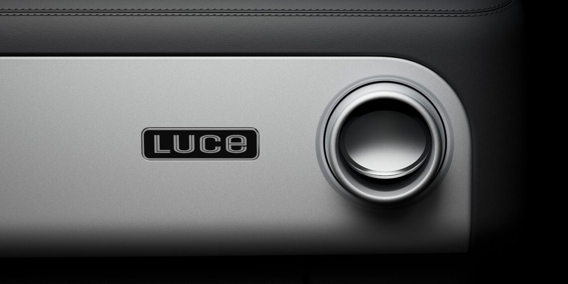 Novo Ferrari Luce: primeiro cavallino 100% elétrico já tem nome