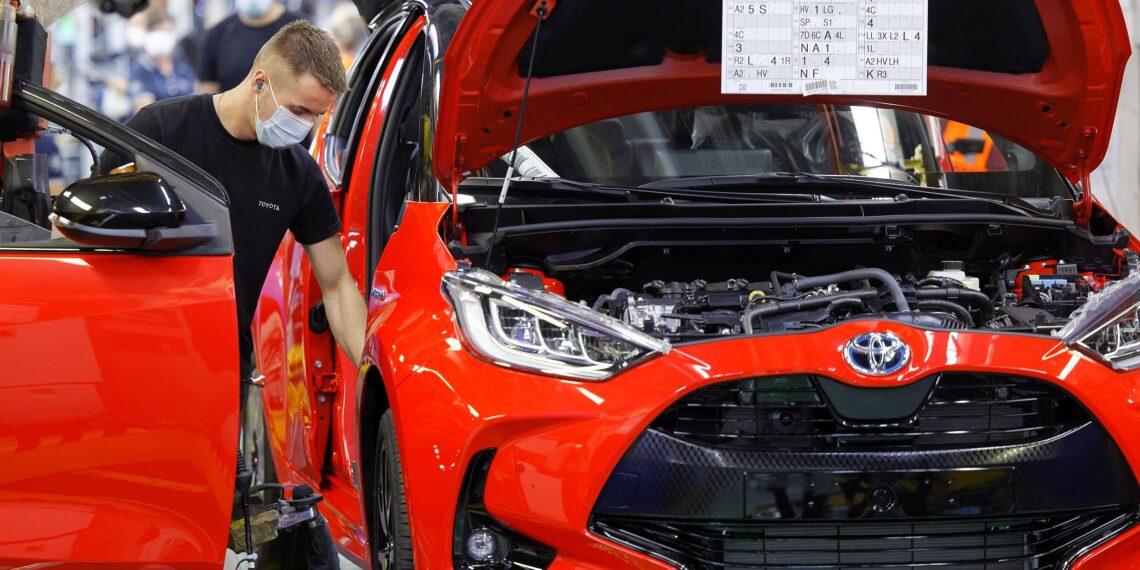 Toyota (de novo) líder mundial de vendas