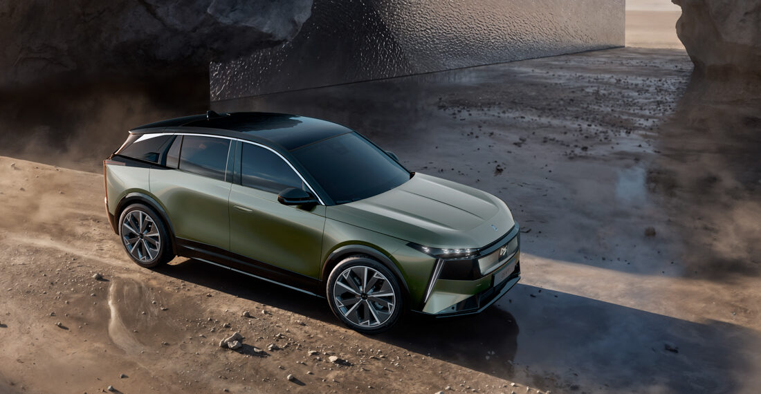 Novo DS Nº7: três opções elétricas, uma híbrida