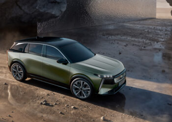 Novo DS Nº7: três opções elétricas, uma híbrida